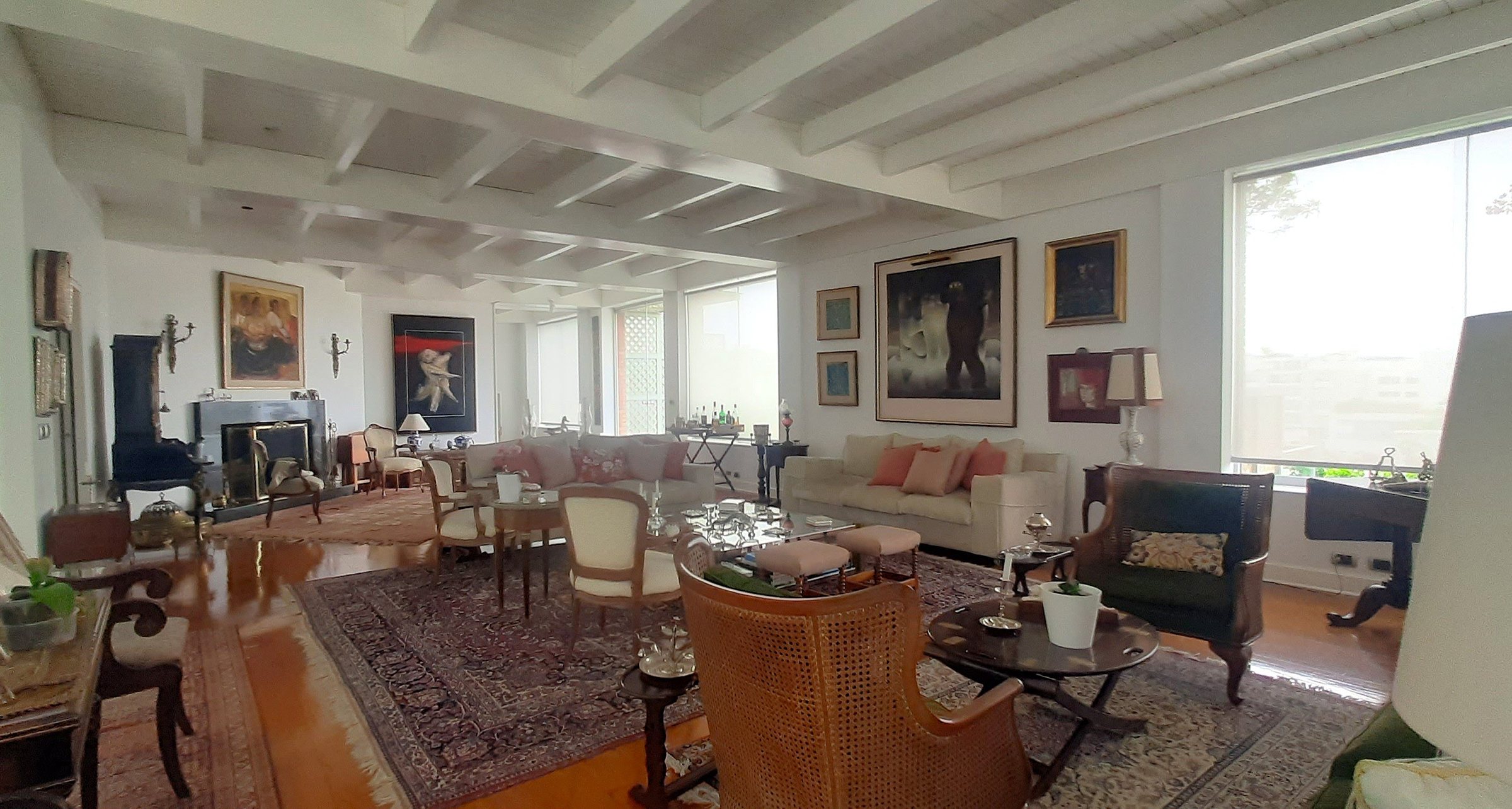 Gallery 19
